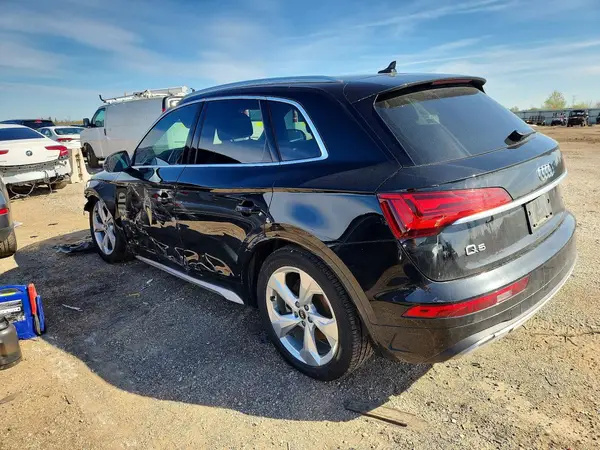 WA1BAAFY6M2055503 2021 AUDI Q5 - Image 2