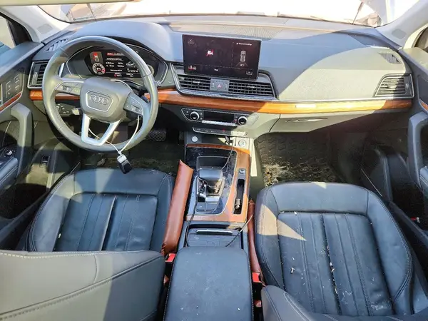 WA1BAAFY6M2055503 2021 AUDI Q5 - Image 8