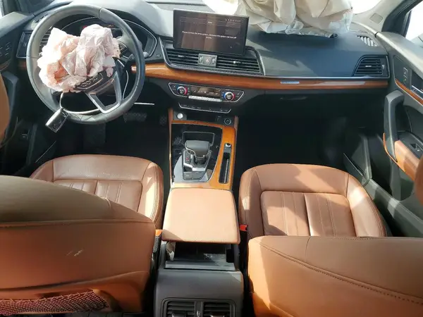 WA1BAAFY6M2059387 2021 AUDI Q5 - Image 8