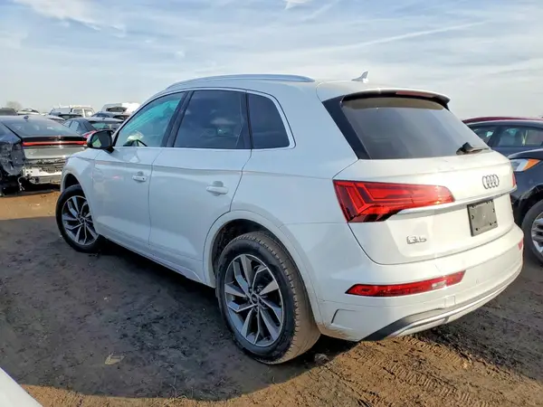 WA1BAAFY6M2060491 2021 AUDI Q5 - Image 2