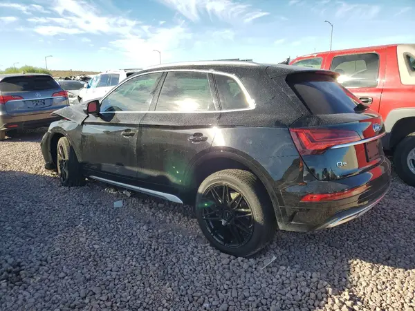 WA1BAAFY6M2081504 2021 AUDI Q5 - Image 2
