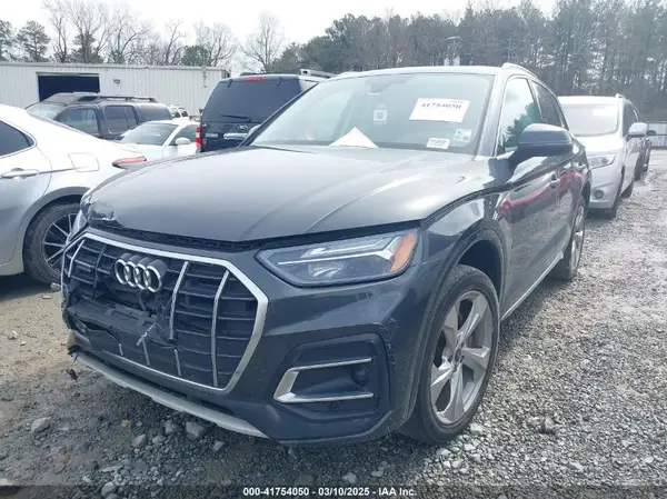 WA1BAAFY6M2092843 2021 AUDI Q5 - Image 2