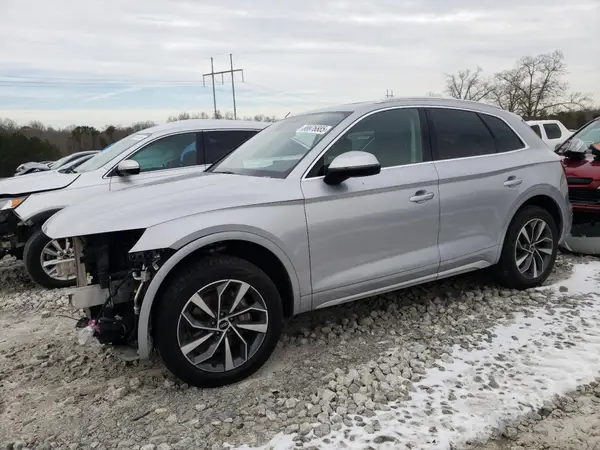 WA1BAAFY6M2105428 2021 AUDI Q5 - Image 1