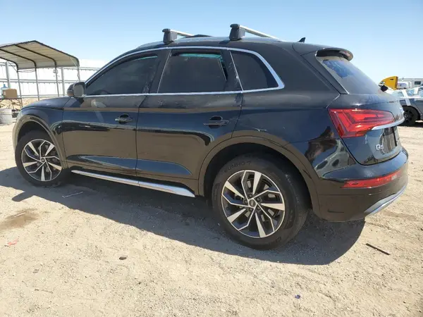 WA1BAAFY6M2110001 2021 AUDI Q5 - Image 2