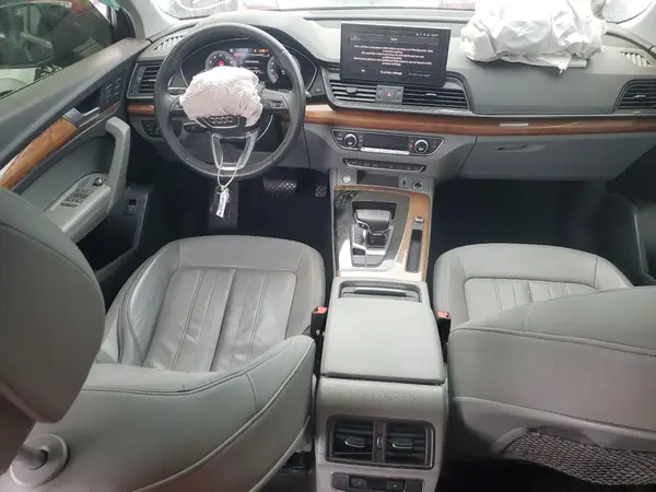 WA1BAAFY6M2110001 2021 AUDI Q5 - Image 8