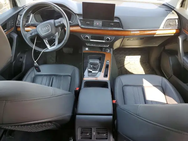 WA1BAAFY6M2119118 2021 AUDI Q5 - Image 8