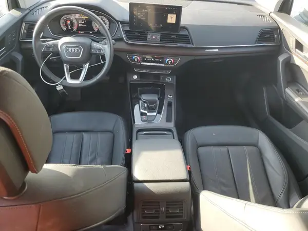 WA1BAAFY6M2126845 2021 AUDI Q5 - Image 8