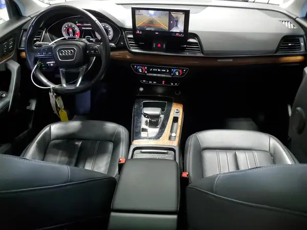 WA1BAAFY6M2127901 2021 AUDI Q5 - Image 8