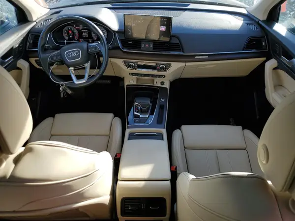 WA1BAAFY6M2128563 2021 AUDI Q5 - Image 8