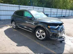 WA1BAAFY7M2001806 2021 AUDI Q5