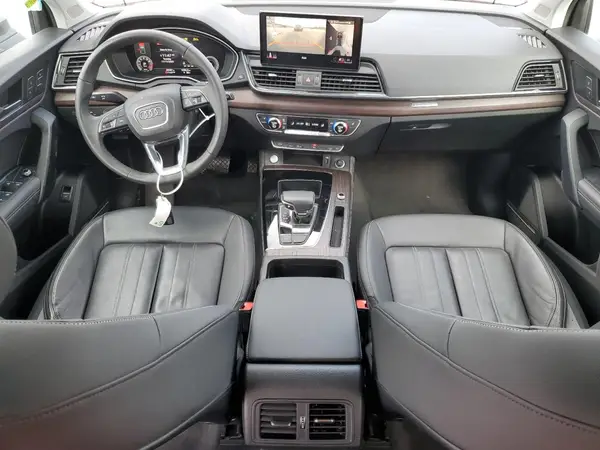 WA1BAAFY7M2007783 2021 AUDI Q5 - Image 8