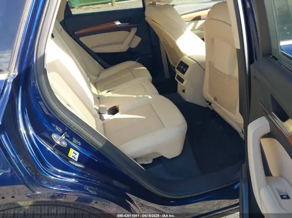 WA1BAAFY7M2008142 2021 AUDI Q5 - Image 8