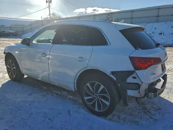 WA1BAAFY7M2018928 2021 AUDI Q5 - Image 2