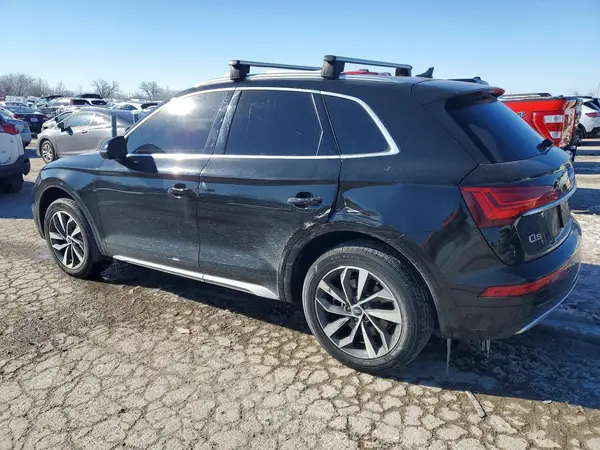 WA1BAAFY7M2019786 2021 AUDI Q5 - Image 2