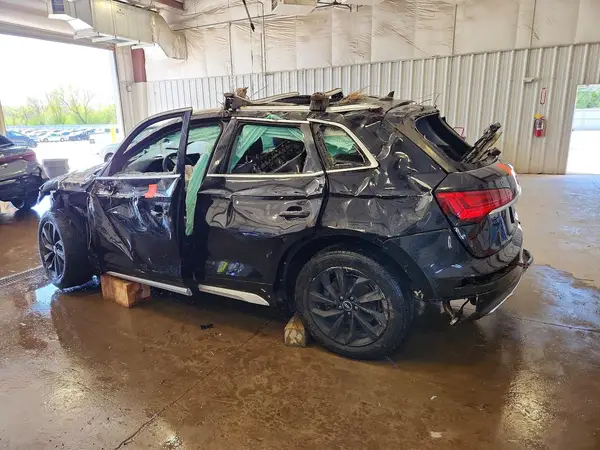 WA1BAAFY7M2024423 2021 AUDI Q5 - Image 2