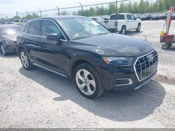 WA1BAAFY7M2024762 2021 AUDI Q5 - Image 1