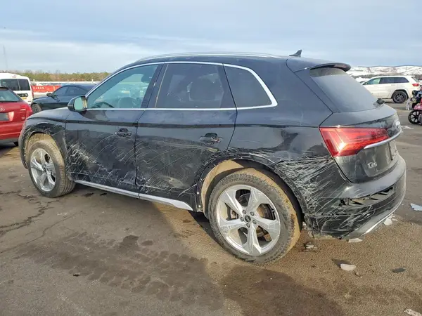 WA1BAAFY7M2036409 2021 AUDI Q5 - Image 2