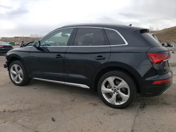 WA1BAAFY7M2039858 2021 AUDI Q5 - Image 2