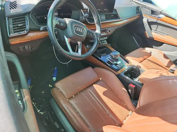 WA1BAAFY7M2046776 2021 AUDI Q5 - Image 8