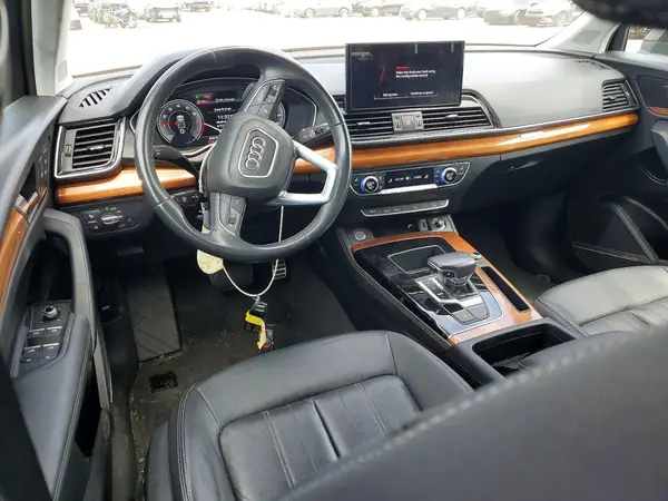WA1BAAFY7M2049399 2021 AUDI Q5 - Image 8
