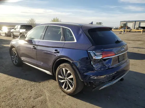 WA1BAAFY7M2059625 2021 AUDI Q5 - Image 2