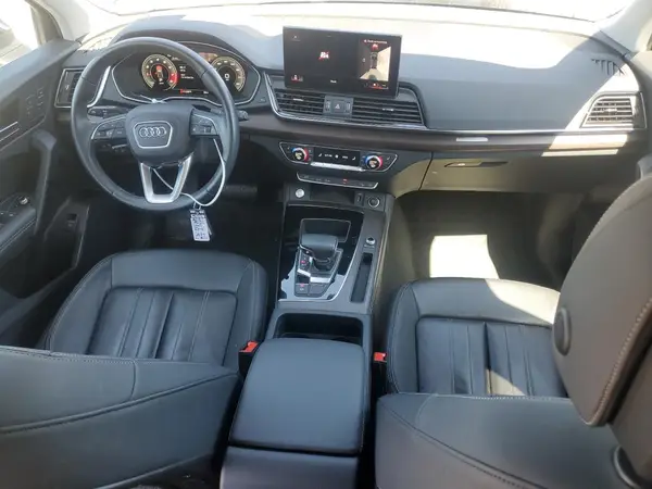 WA1BAAFY7M2059902 2021 AUDI Q5 - Image 8