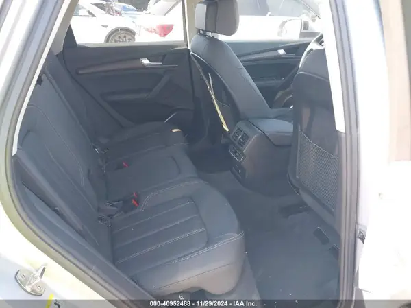 WA1BAAFY7M2066252 2021 AUDI Q5 - Image 8