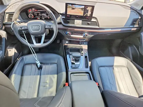 WA1BAAFY7M2127941 2021 AUDI Q5 - Image 8