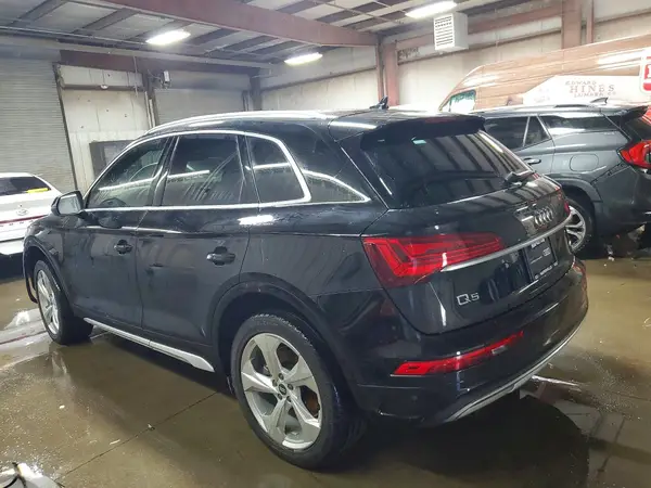 WA1BAAFY7M2133223 2021 AUDI Q5 - Image 2
