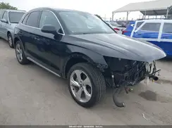 WA1BAAFY8M2009977 2021 AUDI Q5