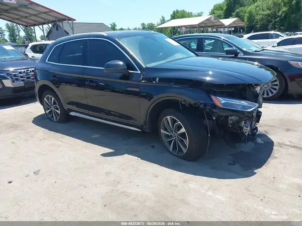 WA1BAAFY8M2011096 2021 AUDI Q5 - Image 1