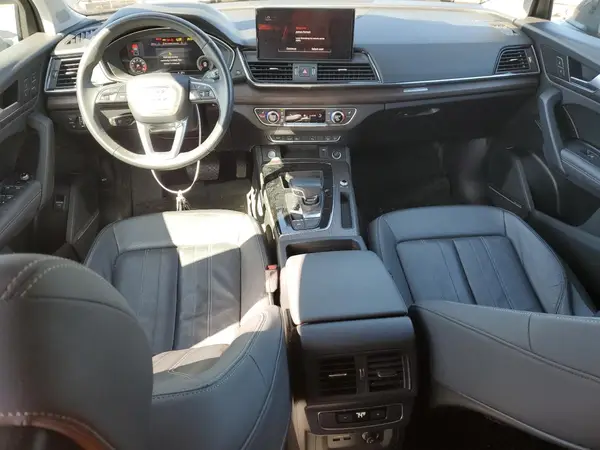 WA1BAAFY8M2031624 2021 AUDI Q5 - Image 8