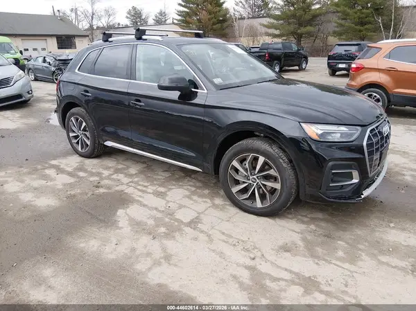 WA1BAAFY8M2058709 2021 AUDI Q5 - Image 1