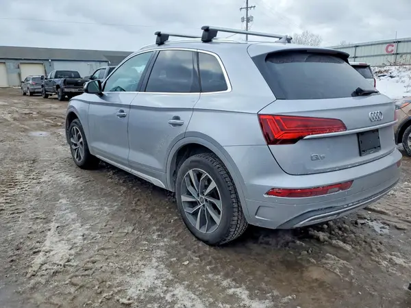 WA1BAAFY8M2091824 2021 AUDI Q5 - Image 2