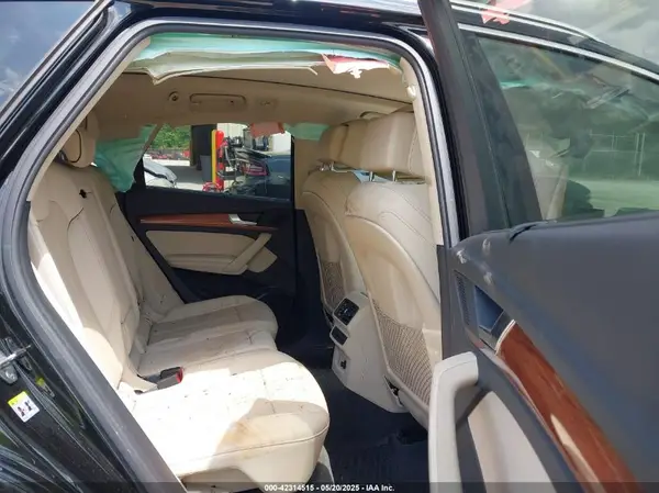 WA1BAAFY8M2097185 2021 AUDI Q5 - Image 8