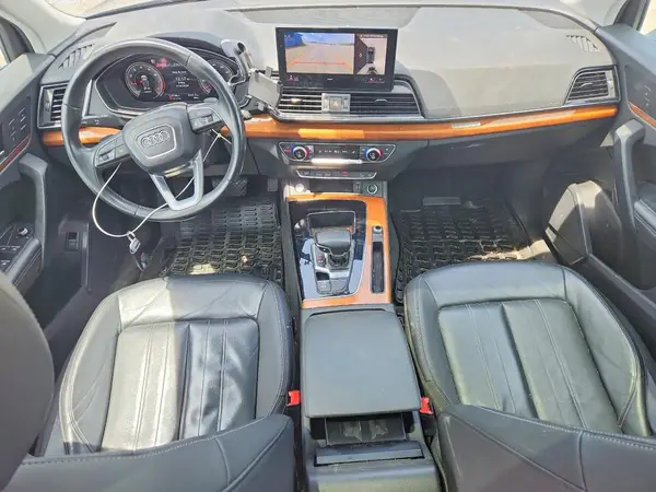 WA1BAAFY8M2107620 2021 AUDI Q5 - Image 8