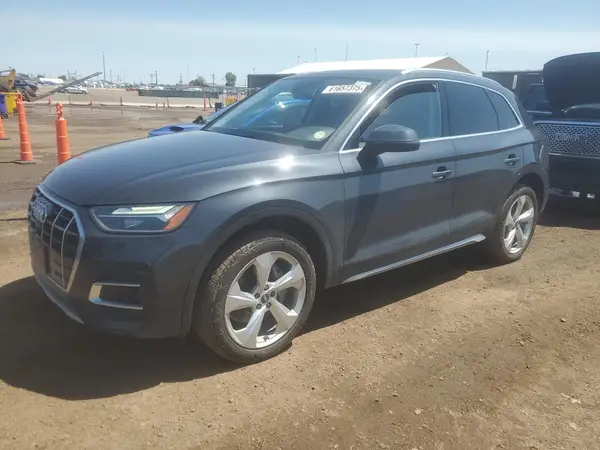 WA1BAAFY8M2118102 2021 AUDI Q5 - Image 1