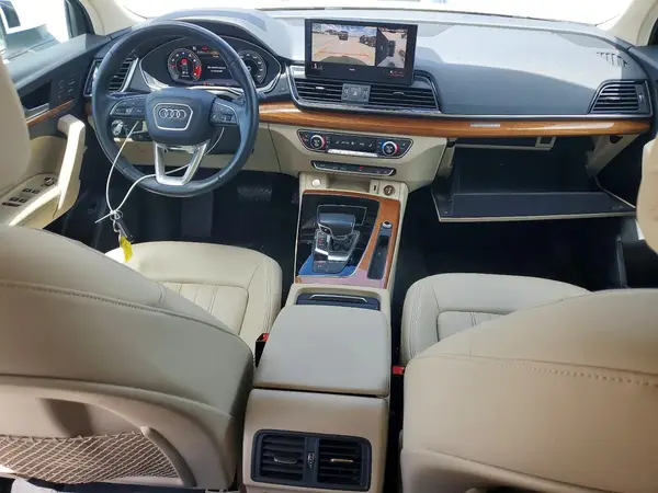 WA1BAAFY8M2140326 2021 AUDI Q5 - Image 8