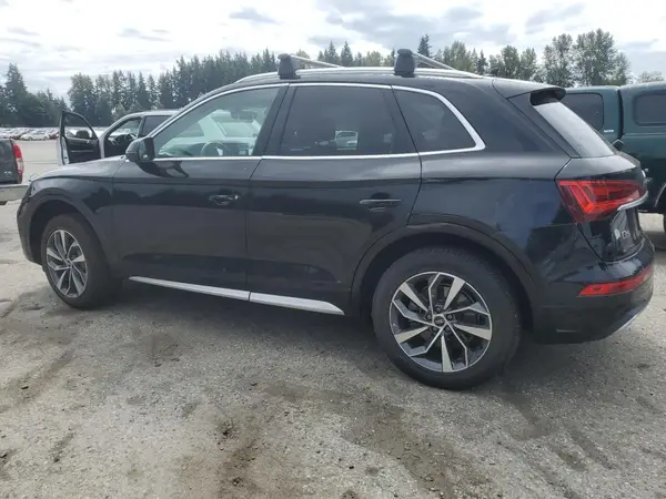 WA1BAAFY9M2018395 2021 AUDI Q5 - Image 2