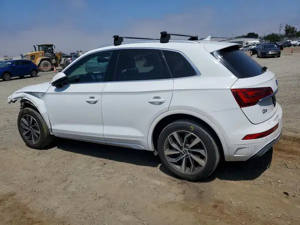 WA1BAAFY9M2019448 2021 AUDI Q5 - Image 2