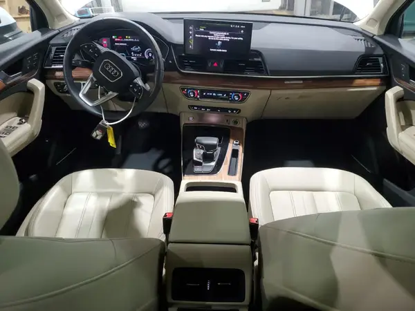 WA1BAAFY9M2024987 2021 AUDI Q5 - Image 8