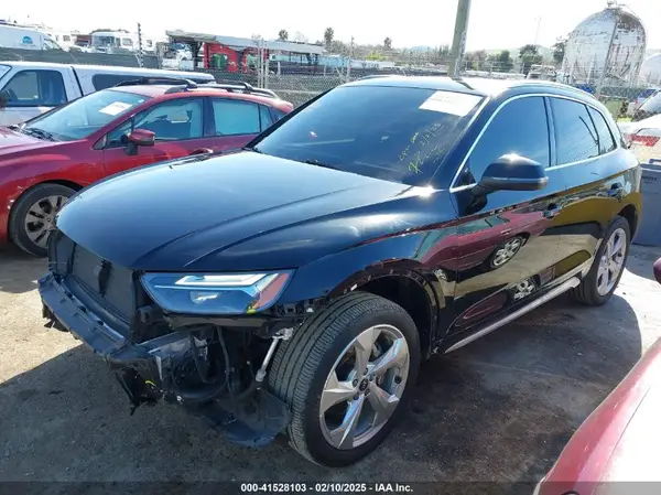 WA1BAAFY9M2029378 2021 AUDI Q5 - Image 2