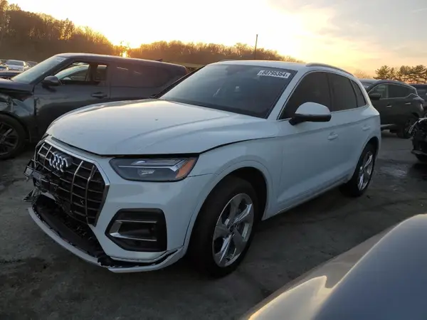 WA1BAAFY9M2030997 2021 AUDI Q5 - Image 1