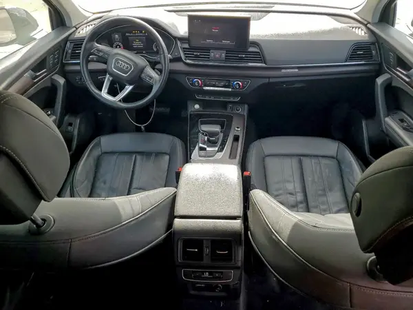 WA1BAAFY9M2032488 2021 AUDI Q5 - Image 8