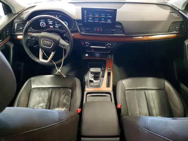 WA1BAAFY9M2046245 2021 AUDI Q5 - Image 8