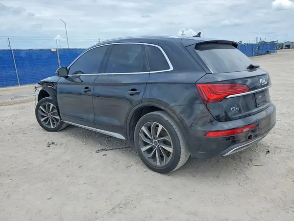 WA1BAAFY9M2051171 2021 AUDI Q5 - Image 2