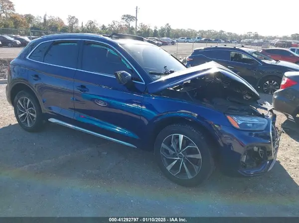 WA1BAAFY9M2062252 2021 AUDI Q5 - Image 1