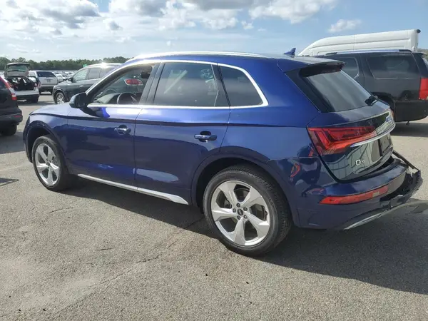 WA1BAAFY9M2064664 2021 AUDI Q5 - Image 2