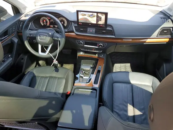 WA1BAAFY9M2087362 2021 AUDI Q5 - Image 8
