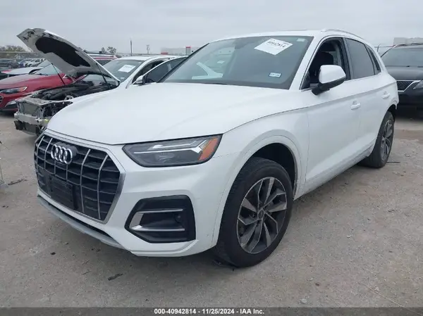 WA1BAAFY9M2113426 2021 AUDI Q5 - Image 2